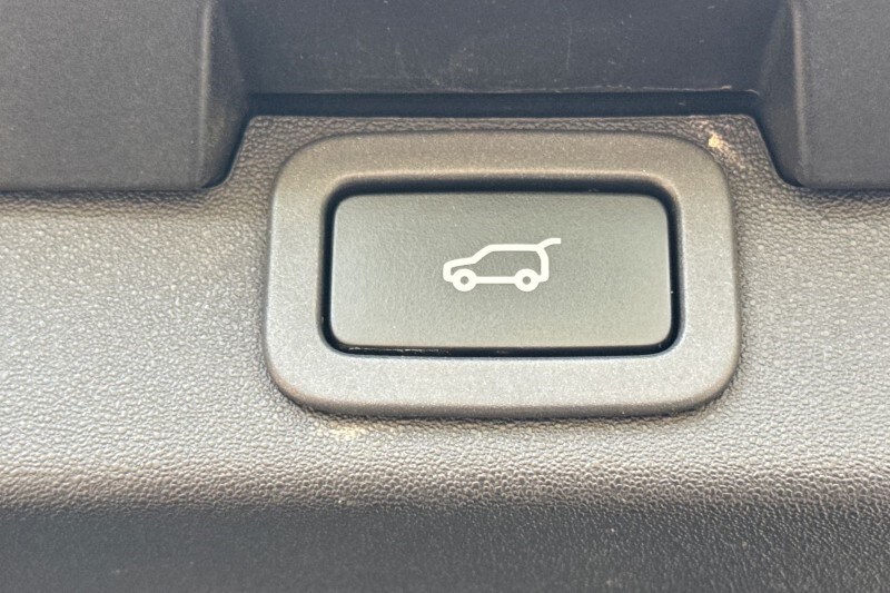 Used Land Rover Discovery 2018 for sale - 78162082: Photo 41