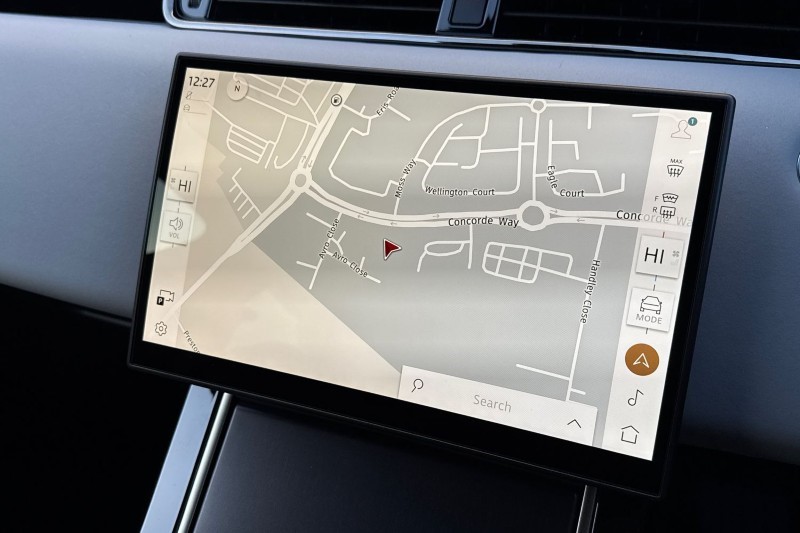 Used Land Rover Range Rover Evoque 2025 for sale - 76982264: Photo 11