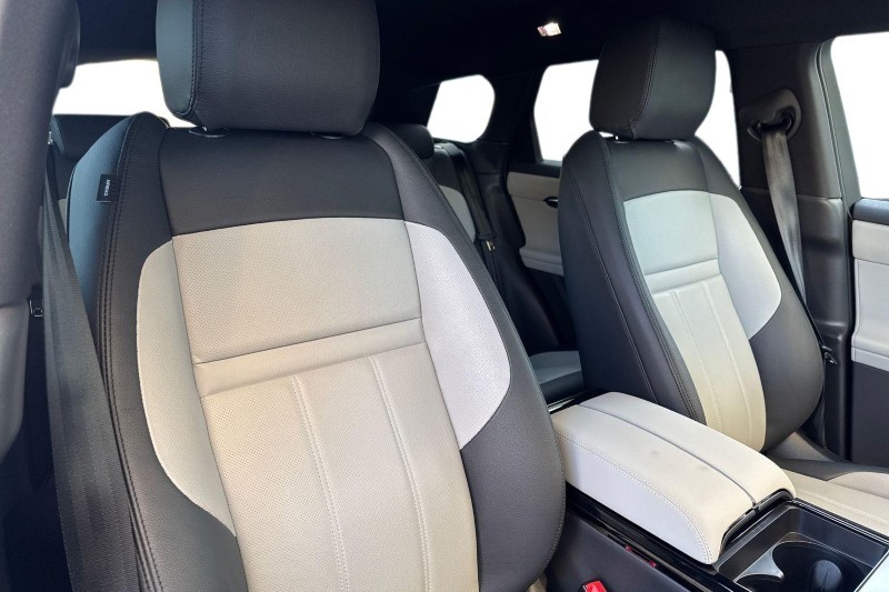Used Land Rover Range Rover Evoque 2025 for sale - 76982264: Photo 25