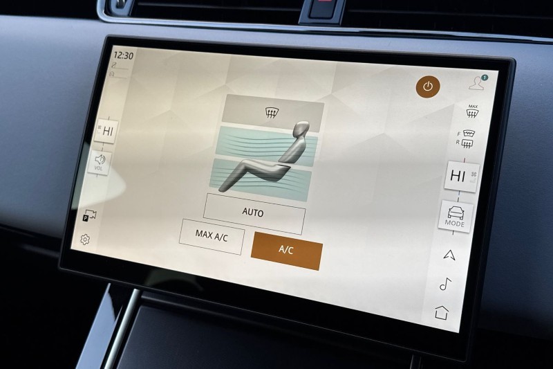 Used Land Rover Range Rover Evoque 2025 for sale - 76982264: Photo 31