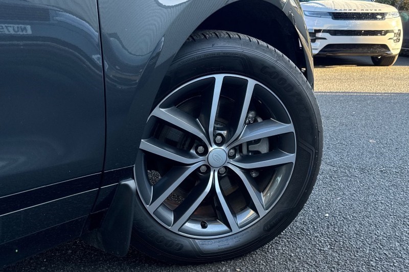 Used Land Rover Range Rover Evoque 2025 for sale - 76982264: Photo 48