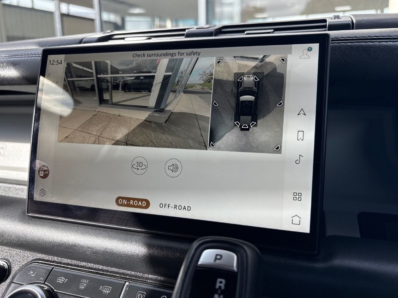 Used Land Rover Defender 2024 for sale - 76981016: Photo 11