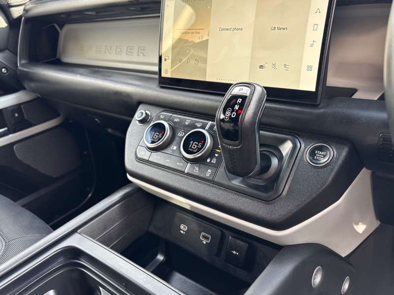 Used Land Rover Defender 2024 for sale - 76981016: Photo 12