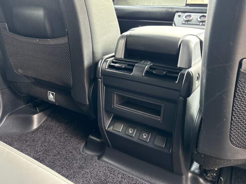 Used Land Rover Defender 2024 for sale - 76981016: Photo 17