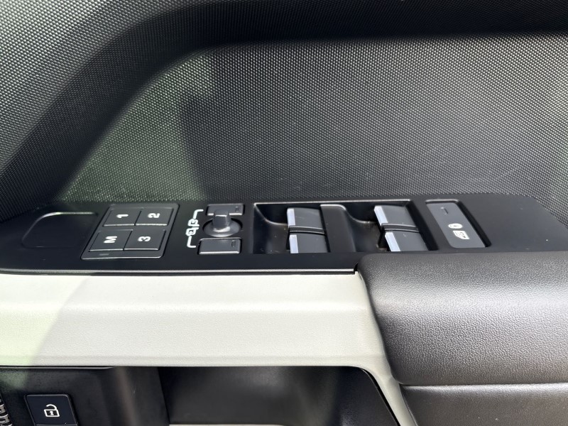 Used Land Rover Defender 2024 for sale - 76981016: Photo 22