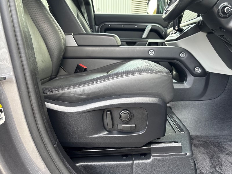 Used Land Rover Defender 2024 for sale - 76981016: Photo 23
