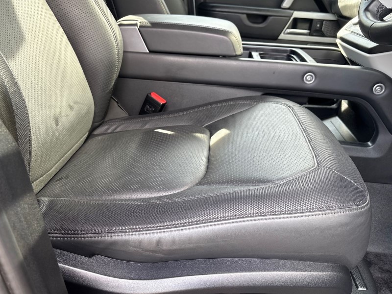 Used Land Rover Defender 2024 for sale - 76981016: Photo 24