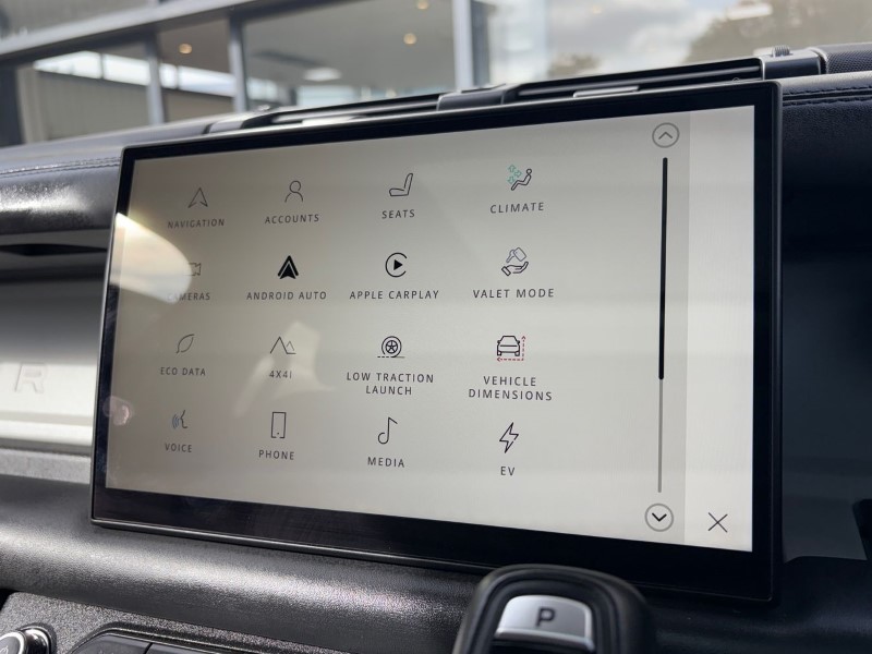 Used Land Rover Defender 2024 for sale - 76981016: Photo 32