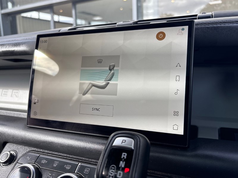 Used Land Rover Defender 2024 for sale - 76981016: Photo 33