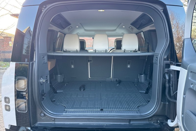 Used Land Rover Defender 2025 for sale - 77934554: Photo 10