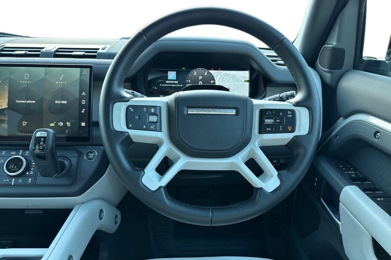 Used Land Rover Defender 2025 for sale - 77934554: Photo 15