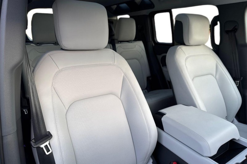 Used Land Rover Defender 2025 for sale - 77934554: Photo 27
