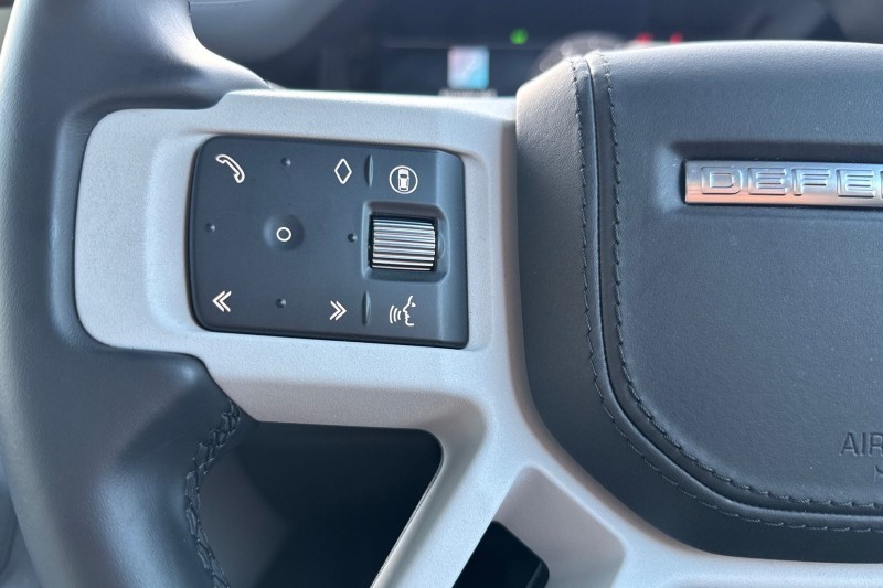 Used Land Rover Defender 2025 for sale - 77934554: Photo 29