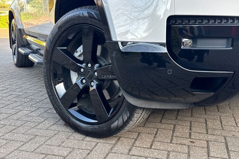 Used Land Rover Defender 2025 for sale - 77934554: Photo 46