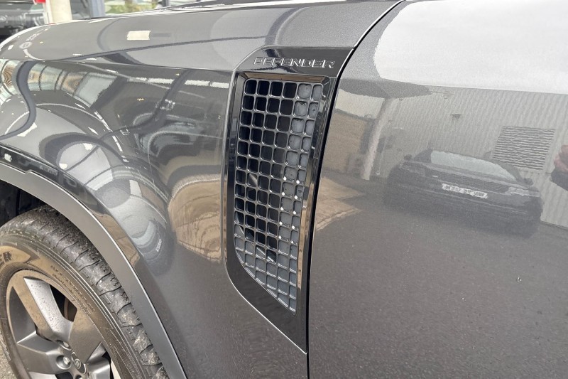 Used Land Rover Defender 2023 for sale - 77778661: Photo 20