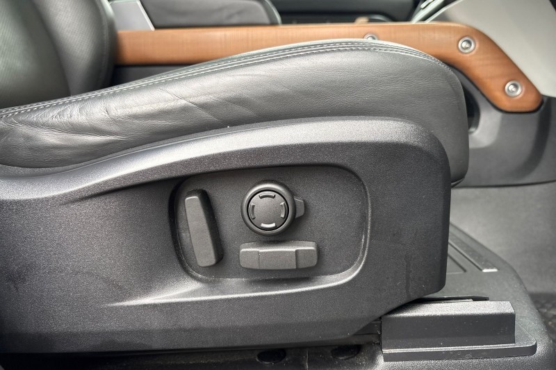 Used Land Rover Defender 2023 for sale - 77778661: Photo 25