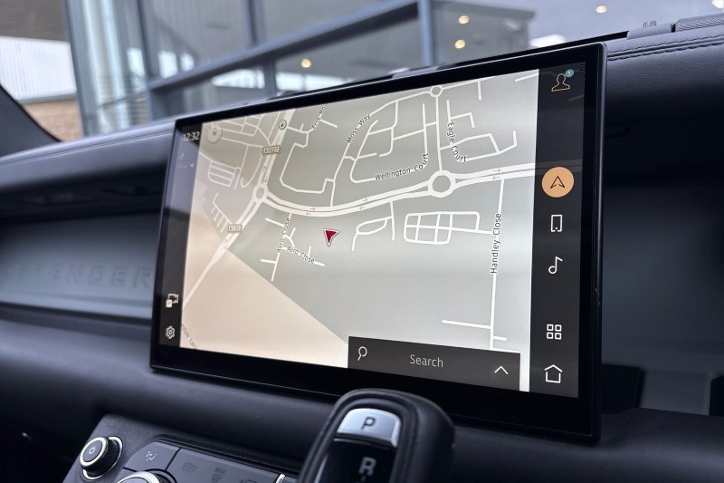 Used Land Rover Defender 2023 for sale - 77778661: Photo 32