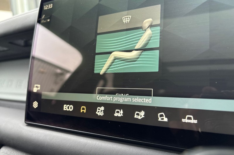 Used Land Rover Defender 2023 for sale - 77778661: Photo 36