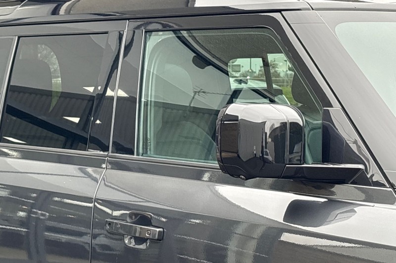 Used Land Rover Defender 2023 for sale - 77778661: Photo 53