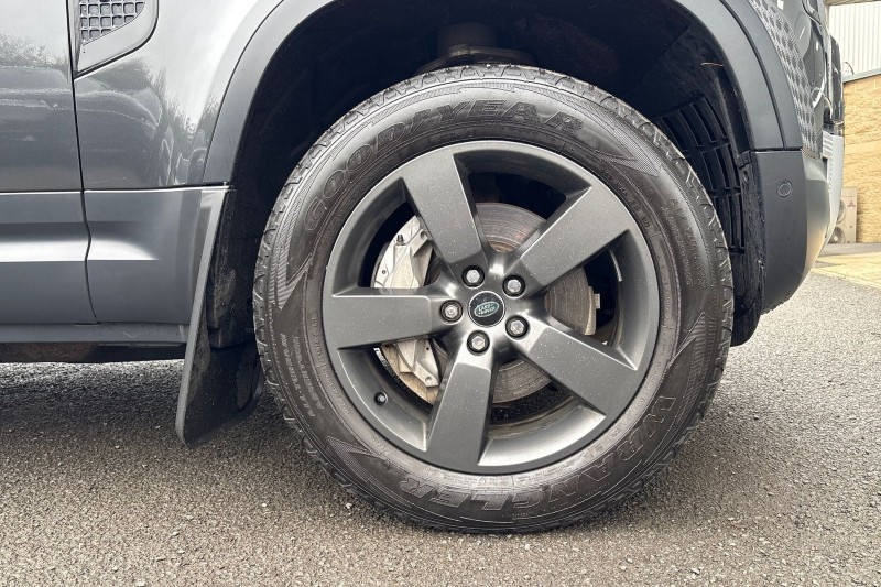 Used Land Rover Defender 2023 for sale - 77778661: Photo 8