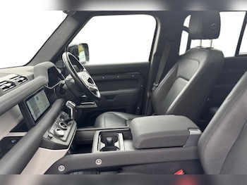 Used Land Rover Defender 2022 for sale - 79583765: Photo