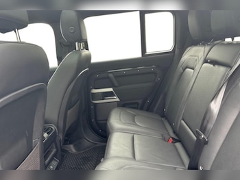 Used Land Rover Defender 2022 for sale - 79583765: Photo