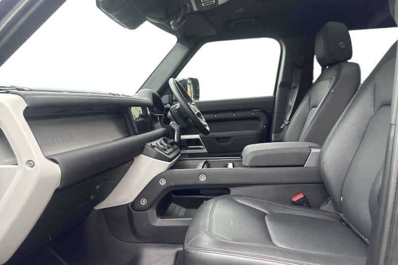 Used Land Rover Defender 2023 for sale - 77715015: Photo 3