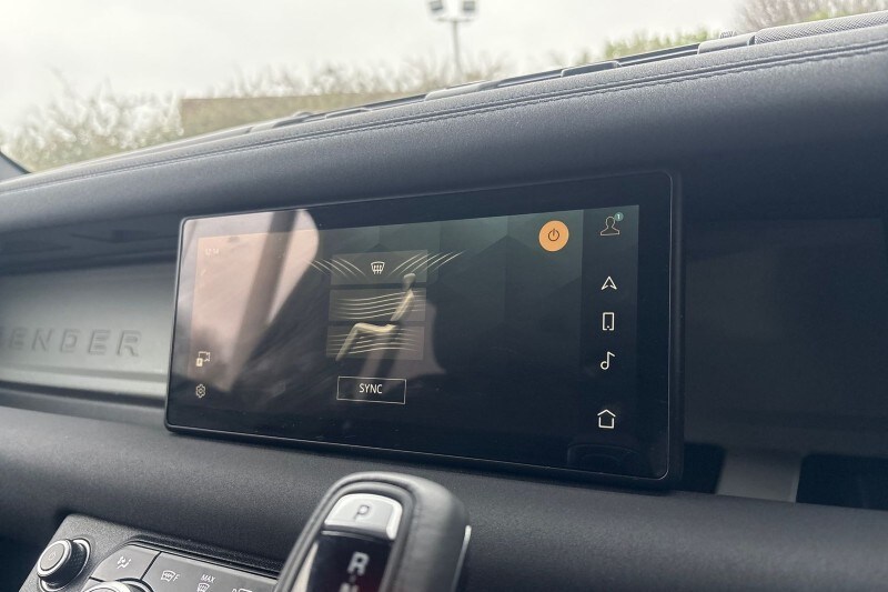 Used Land Rover Defender 2023 for sale - 77715015: Photo 34