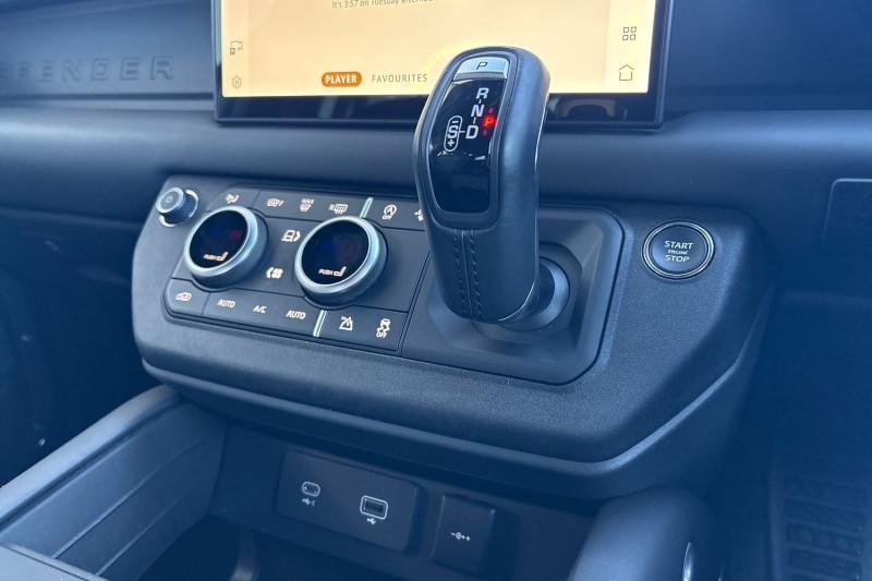 Used Land Rover Defender 2024 for sale - 77930986: Photo 13