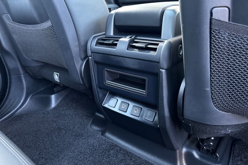 Used Land Rover Defender 2024 for sale - 77930986: Photo 18