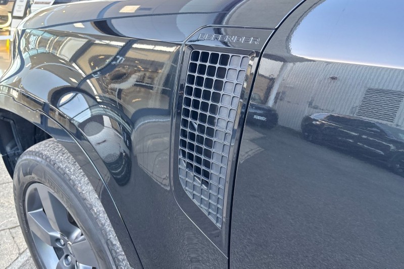 Used Land Rover Defender 2024 for sale - 77930986: Photo 20