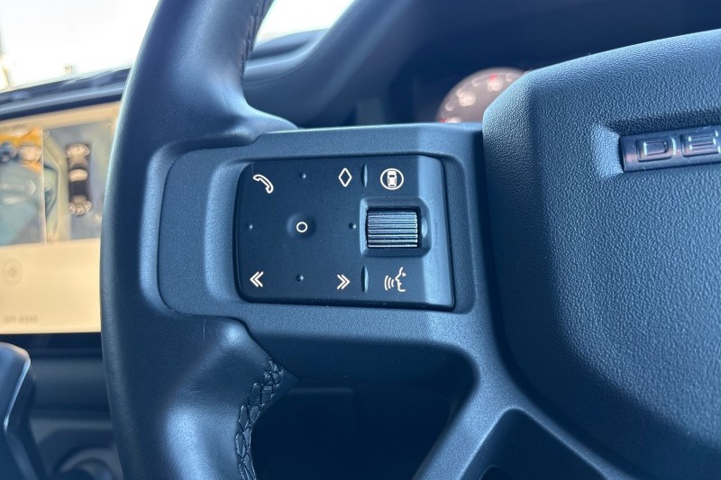 Used Land Rover Defender 2024 for sale - 77930986: Photo 28