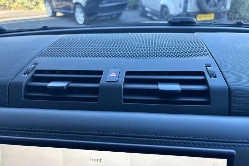 Used Land Rover Defender 2024 for sale - 77930986: Photo 37