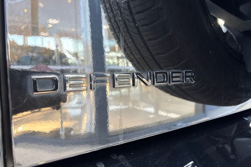 Used Land Rover Defender 2024 for sale - 77930986: Photo 48