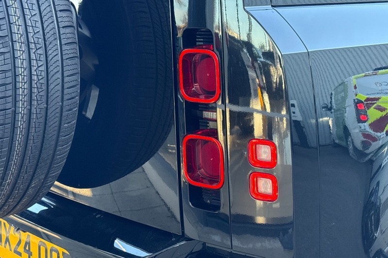 Used Land Rover Defender 2024 for sale - 77930986: Photo 50