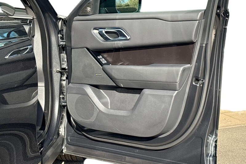 Used Land Rover Range Rover Velar 2026 for sale - 78190454: Photo 23