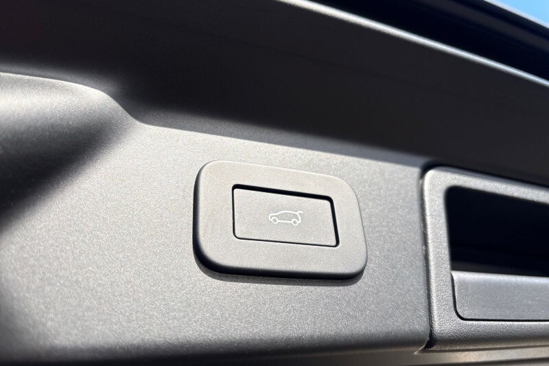 Used Land Rover Range Rover Velar 2026 for sale - 78190454: Photo 44