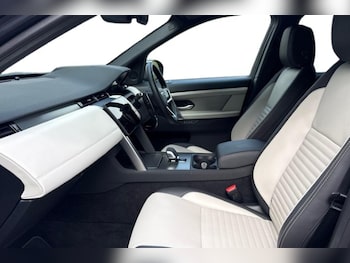 Used Land Rover Discovery Sport 2025 for sale - 79228411: Photo
