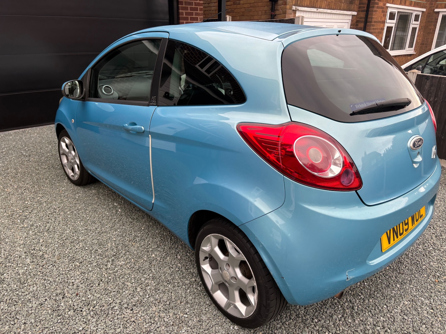 Ford Ka (09) - 1.2 Zetec Hatchback 3dr Petrol Manual Euro 4 (69 ps) - Image 5