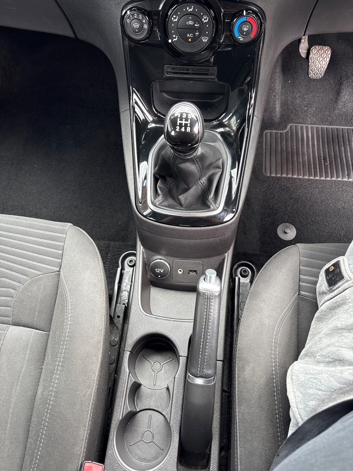 Used Ford Fiesta 2015 for sale - 77403939: Photo 13