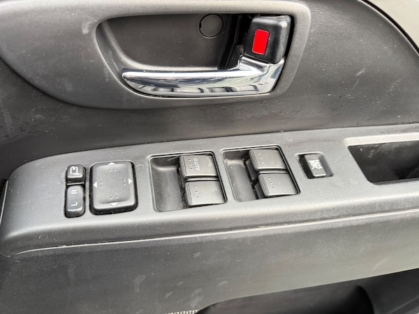 Used Mazda Mazda5 2014 for sale - 76236854: Photo 9