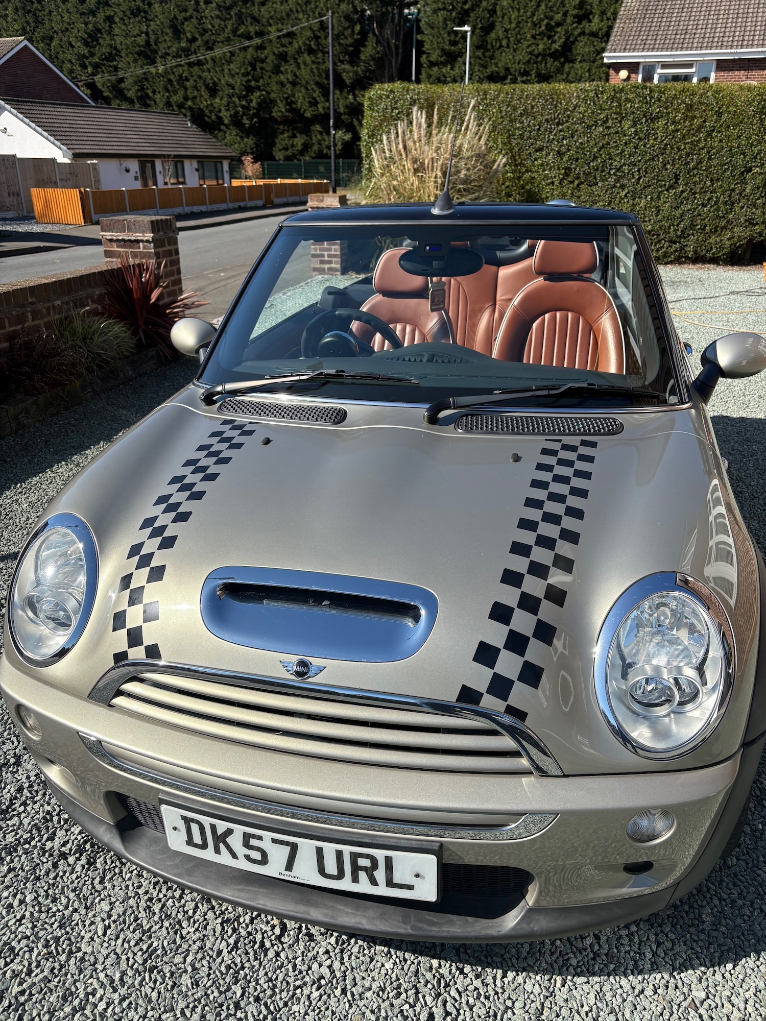 Used MINI Convertible 2007 for sale - 77935537: Photo 2