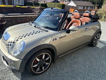 Used MINI Convertible 2007 for sale - 77935537: Photo