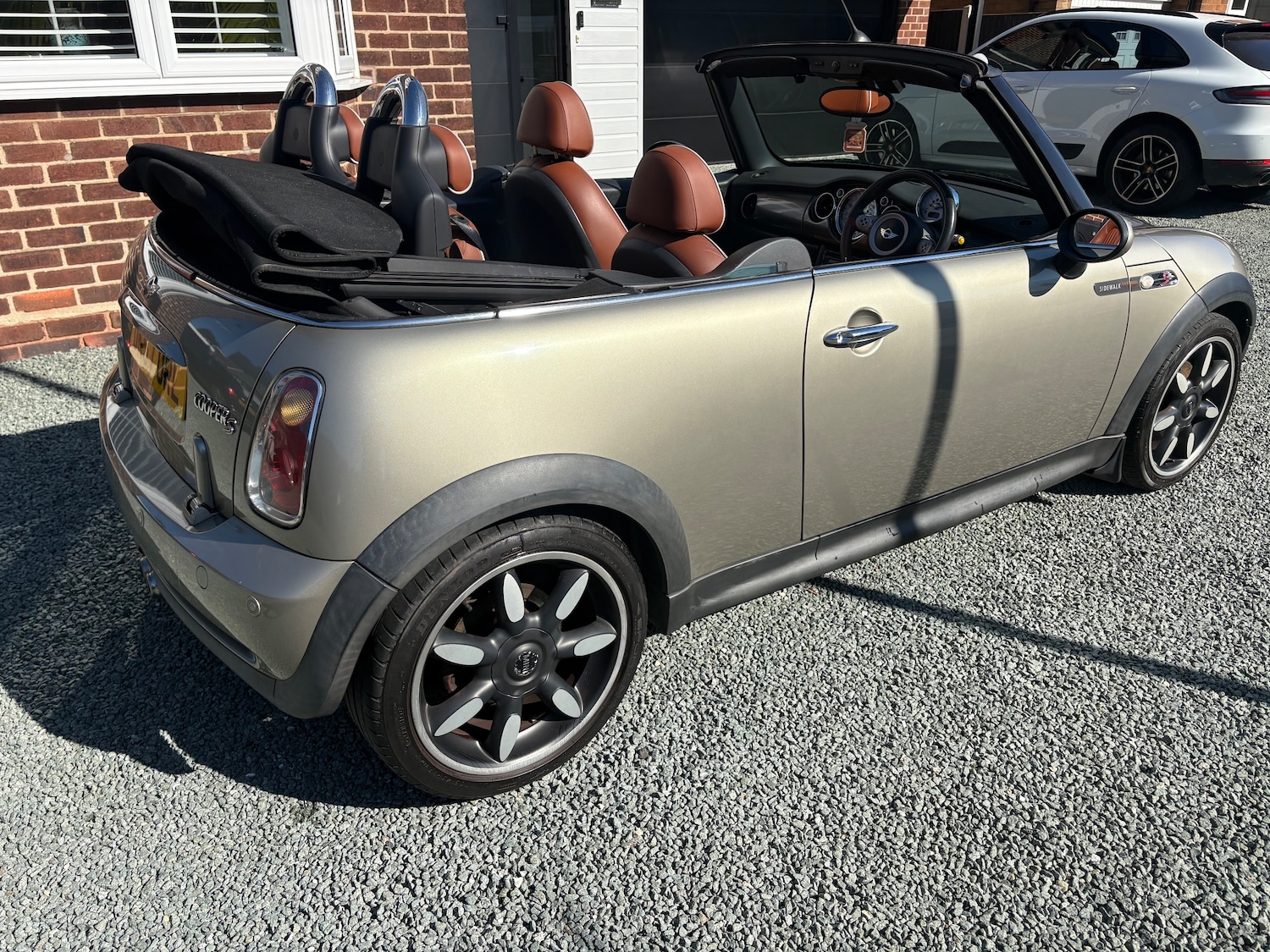 Used MINI Convertible 2007 for sale - 77935537: Photo 6