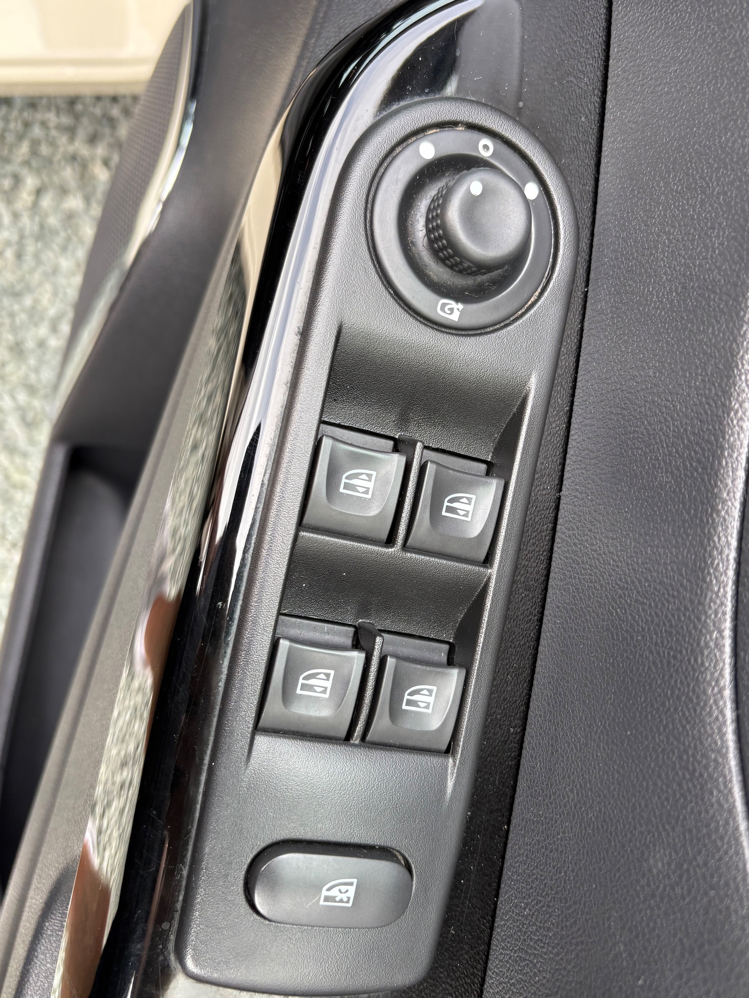 Used Renault Captur 2017 for sale - 77403938: Photo 14