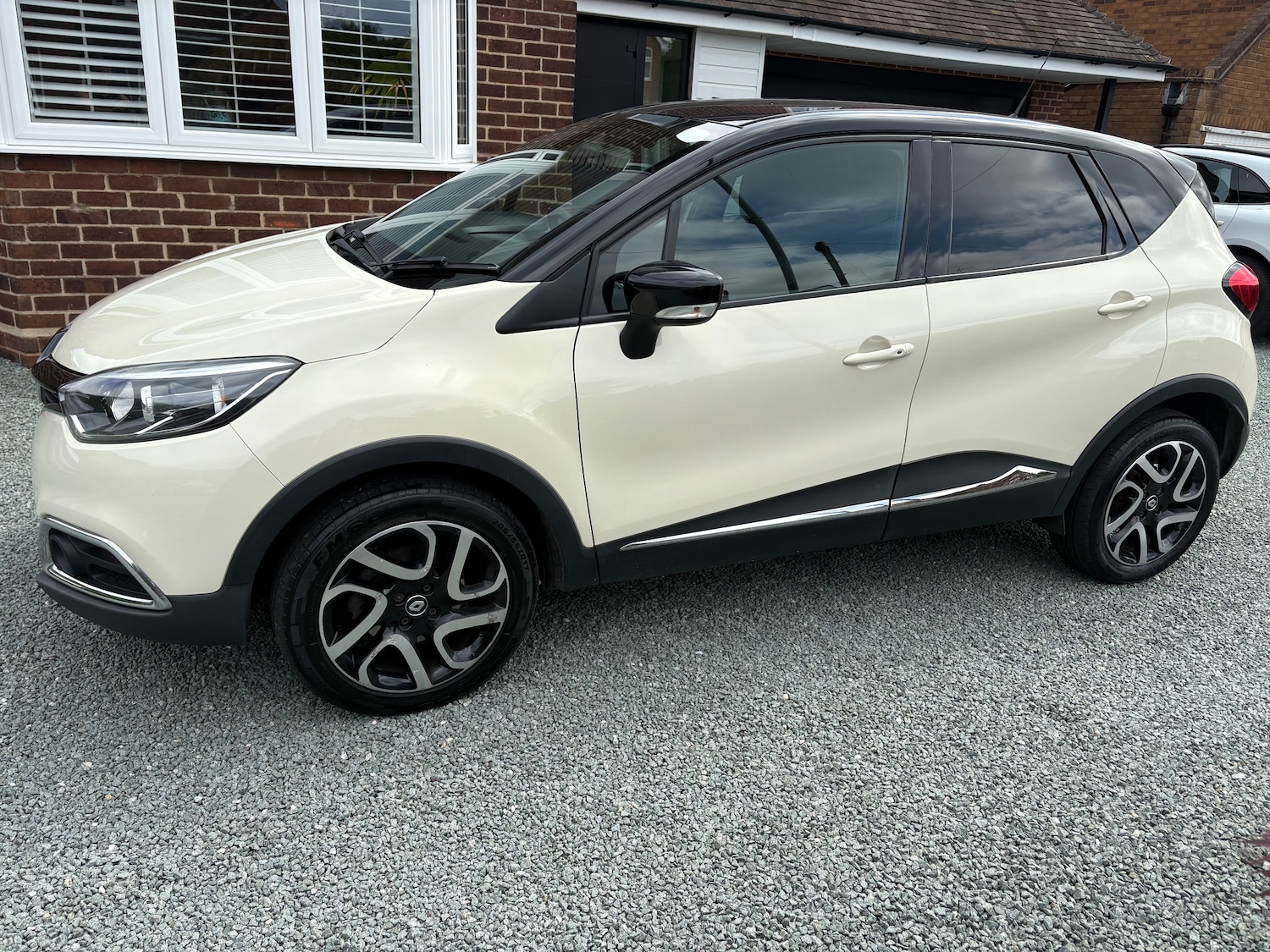Used Renault Captur 2017 for sale - 77403938: Photo 5