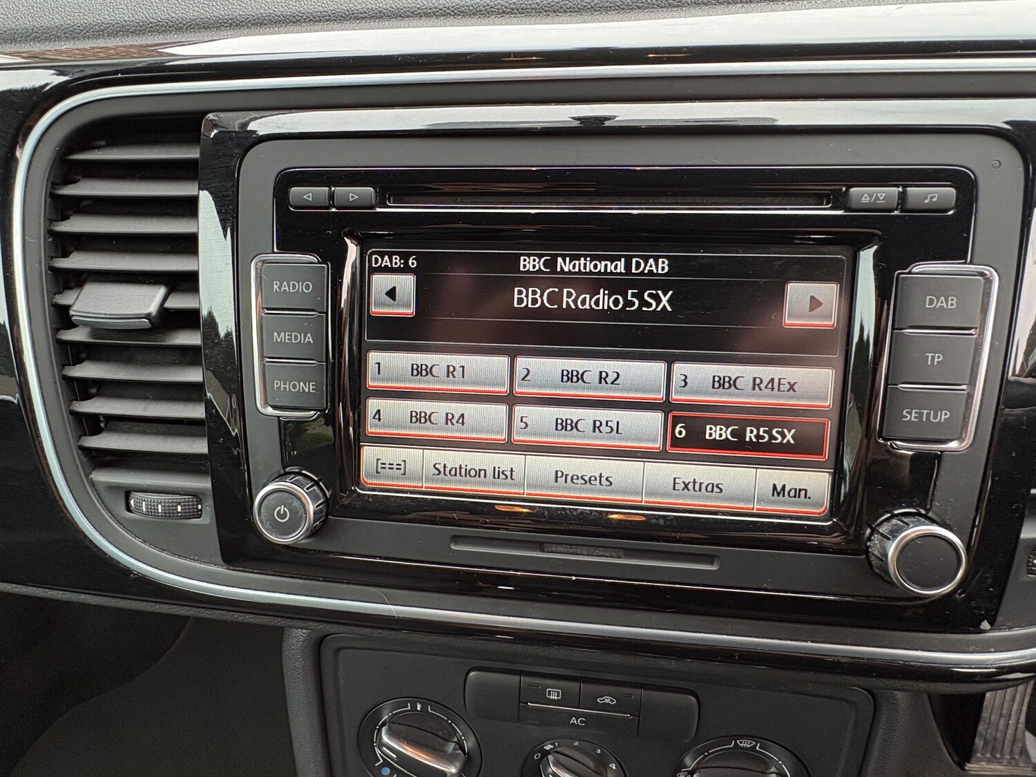 Used Volkswagen Beetle for sale - 78201562: Photo 11