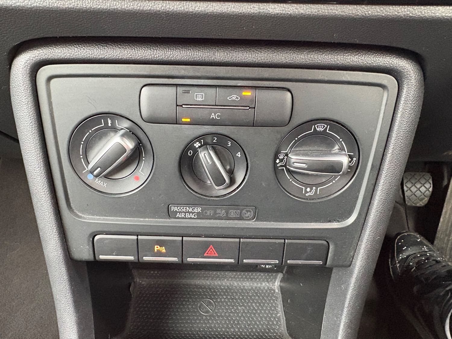 Used Volkswagen Beetle for sale - 78201562: Photo 15