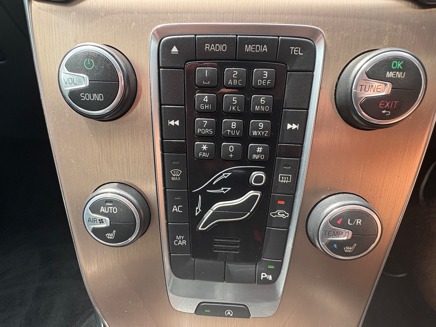 Used Volvo V40 2016 for sale - 77403951: Photo 15