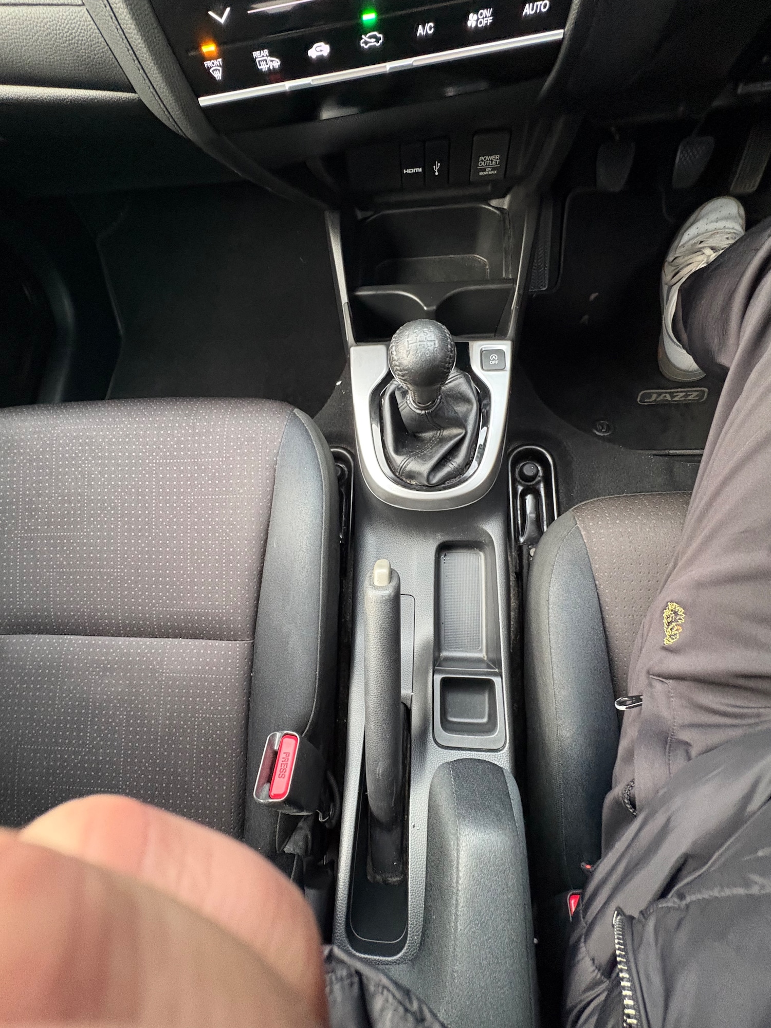 Used Honda Jazz 2015 for sale - 76653945: Photo 16